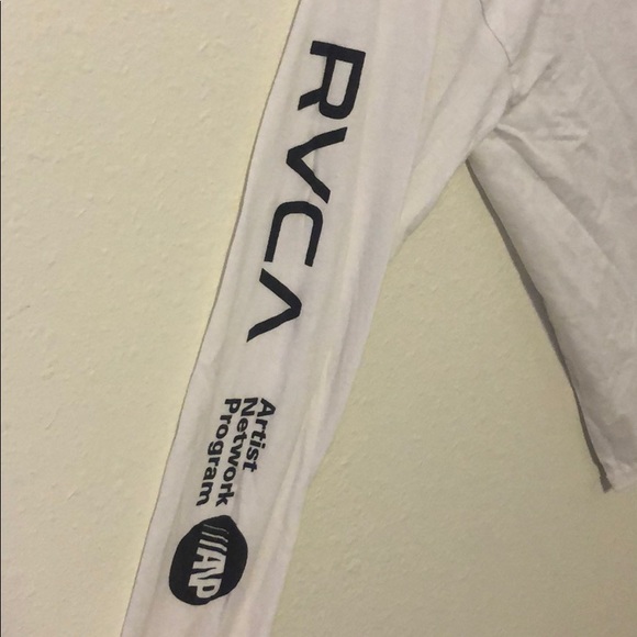 RVCA Long Sleeve - Picture 2 of 3